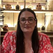 Qualified teacher with experience teaching children of all ages!